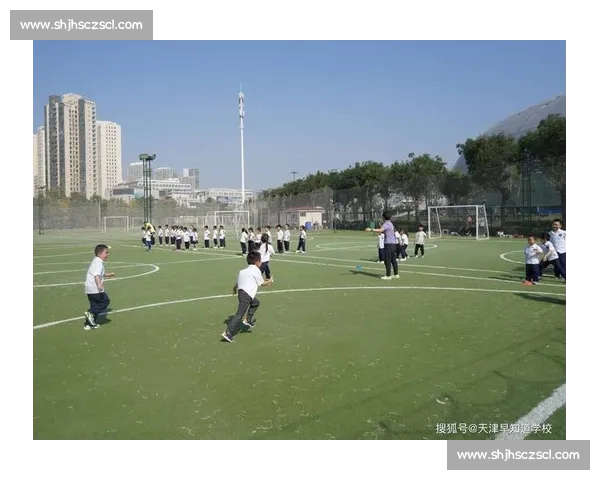 提升足球球员心理素质的训练方法与实践探索